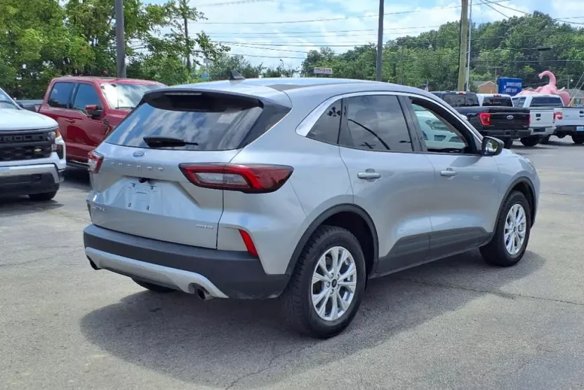 2023 Ford Escape Active photo 1
