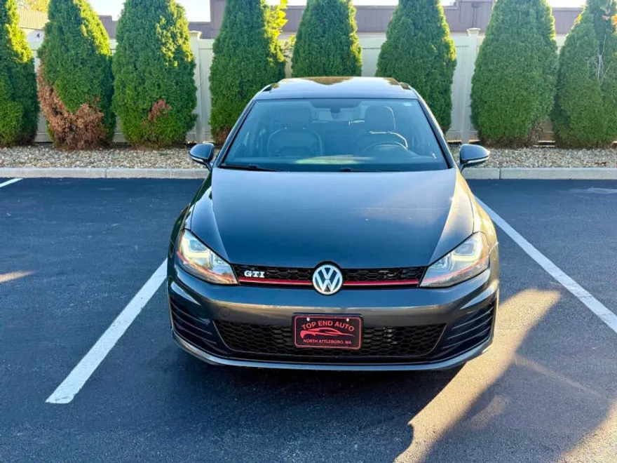 2015 Volkswagen Golf GTI photo 1