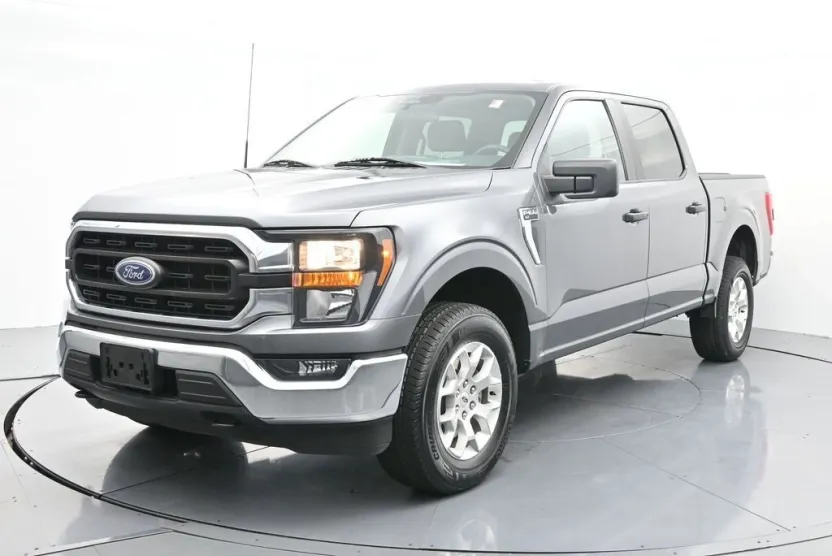 2023 Ford F-150 XLT photo 1