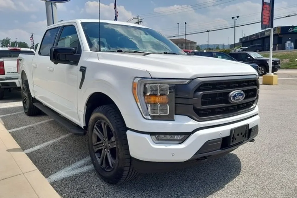 2022 Ford F-150 XLT photo 1