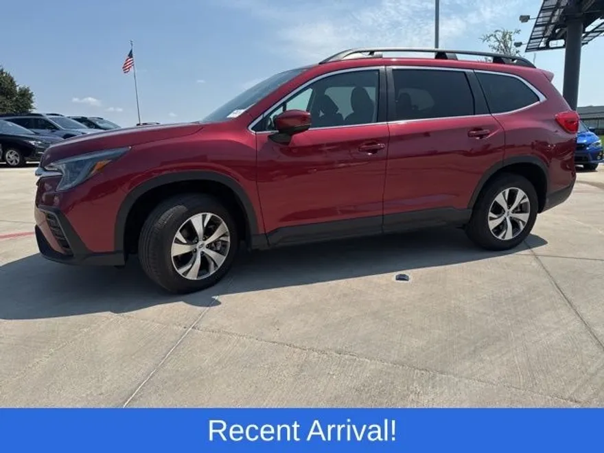 2024 Subaru Ascent Premium photo 1