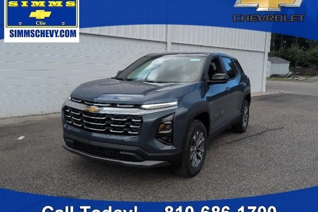 2026 Chevrolet Equinox LT photo 1