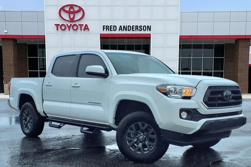 2023 Toyota Tacoma SR5 V6 photo 1