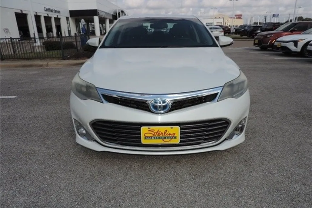 2013 Toyota Avalon Hybrid XLE Premium photo 1