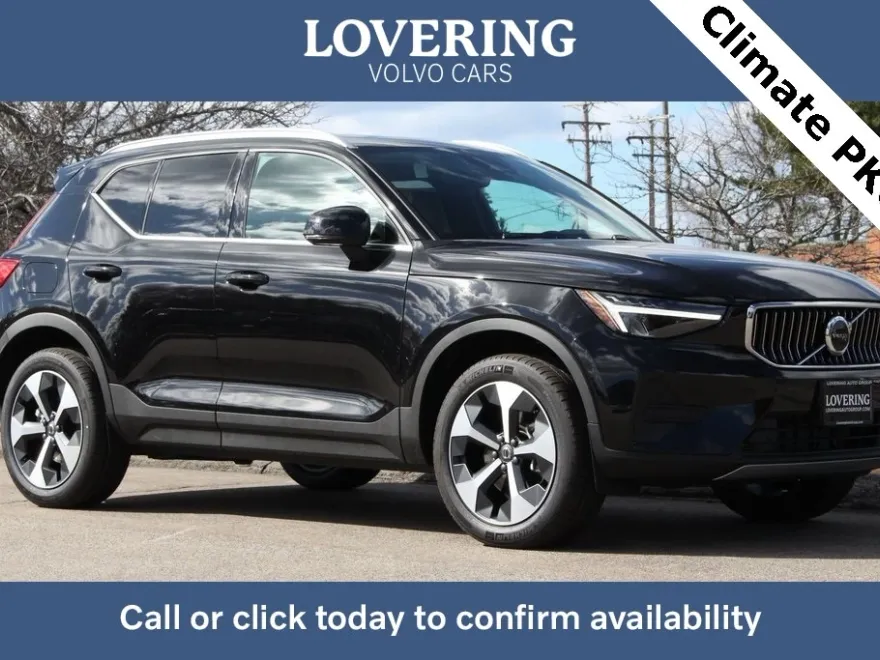 2025 Volvo XC40 Core photo 1