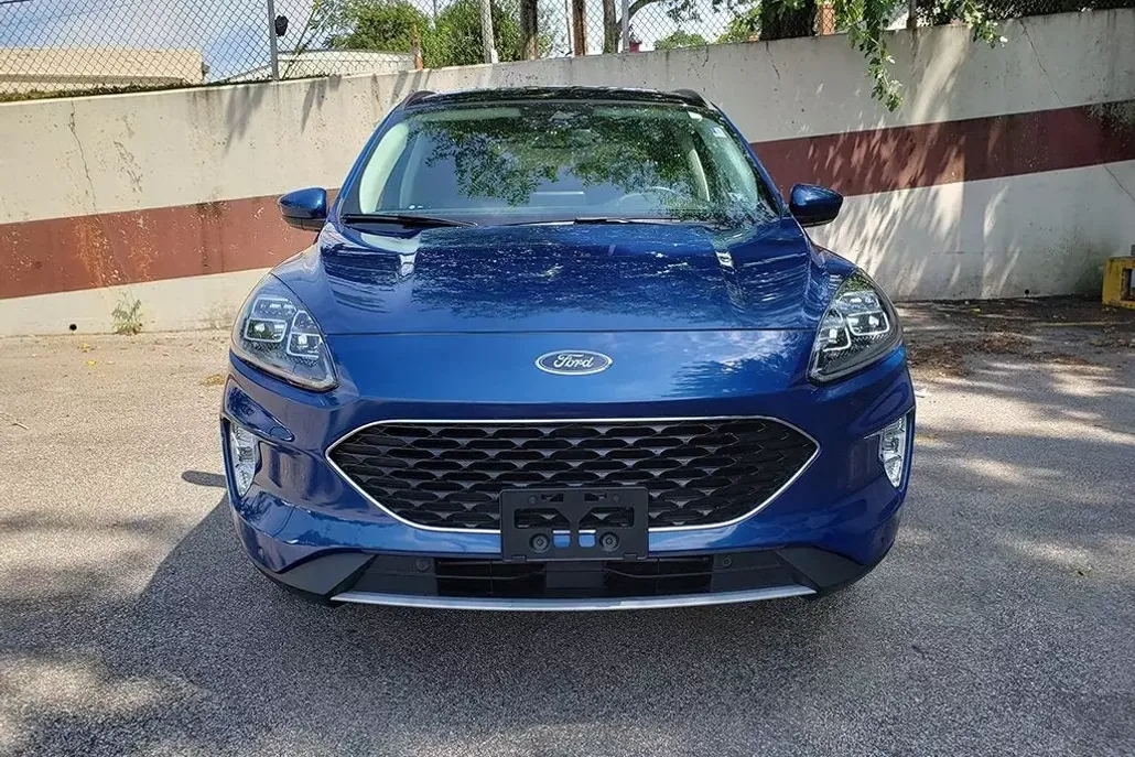 2022 Ford Escape Titanium photo 1