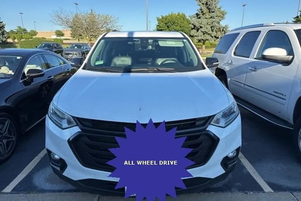 2021 Chevrolet Traverse Leather photo 1