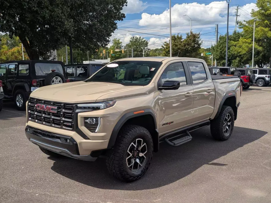 2023 Gmc Canyon AT4X photo 1