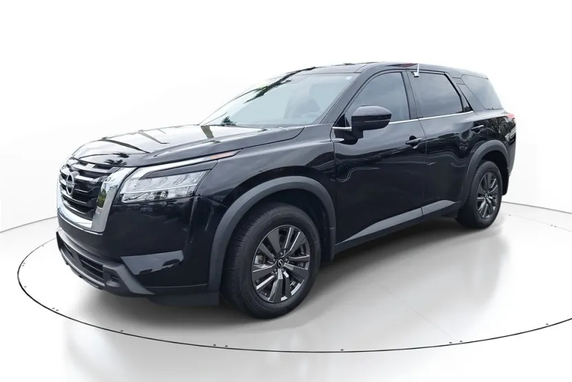 2022 Nissan Pathfinder S photo 1