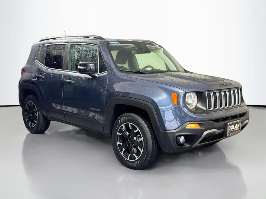 2023 Jeep Renegade Latitude Sport photo 1