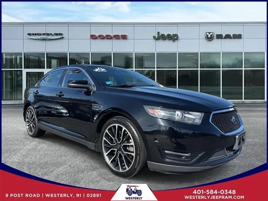 2018 Ford Taurus SHO photo 1