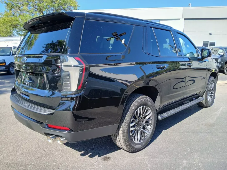 2026 Chevrolet Tahoe Z71 photo 1
