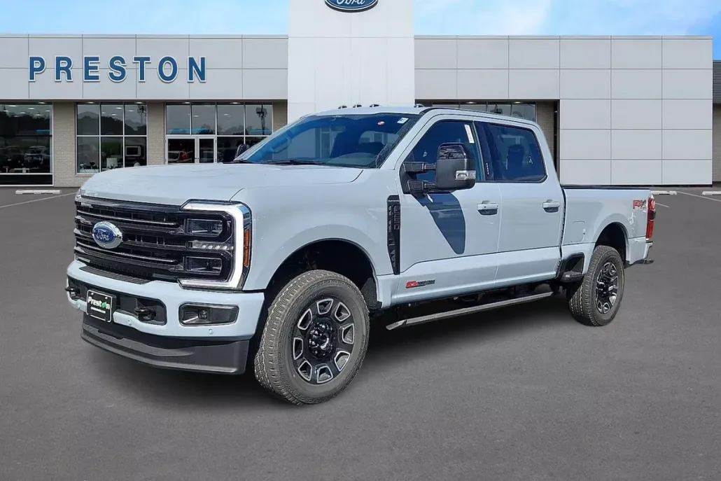 2026 Ford F-250 Platinum photo 1
