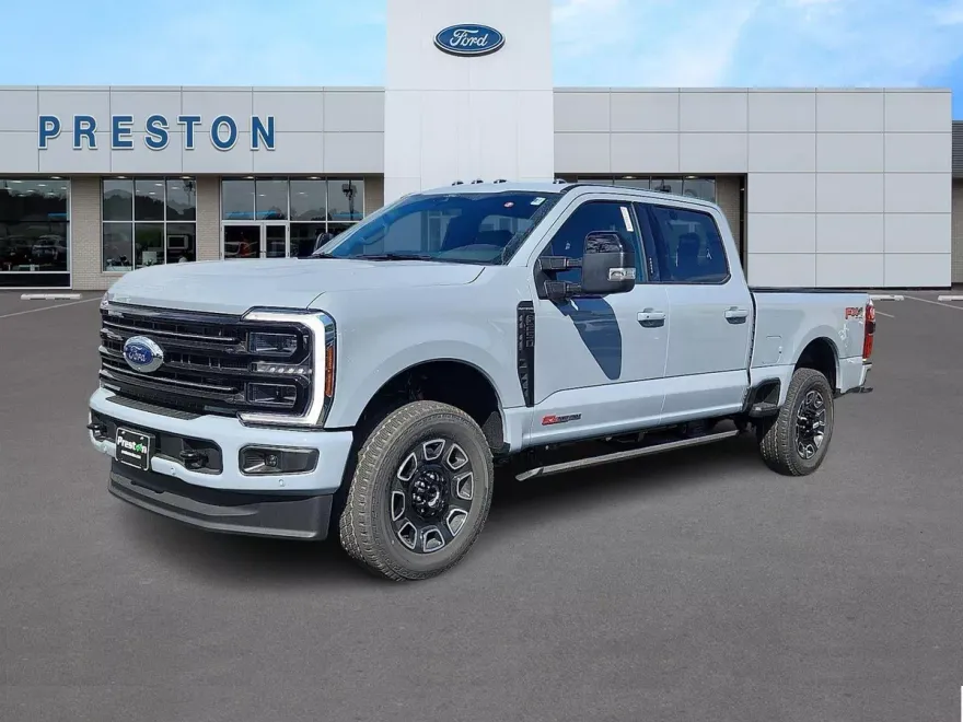 2026 Ford F-250 Platinum photo 1