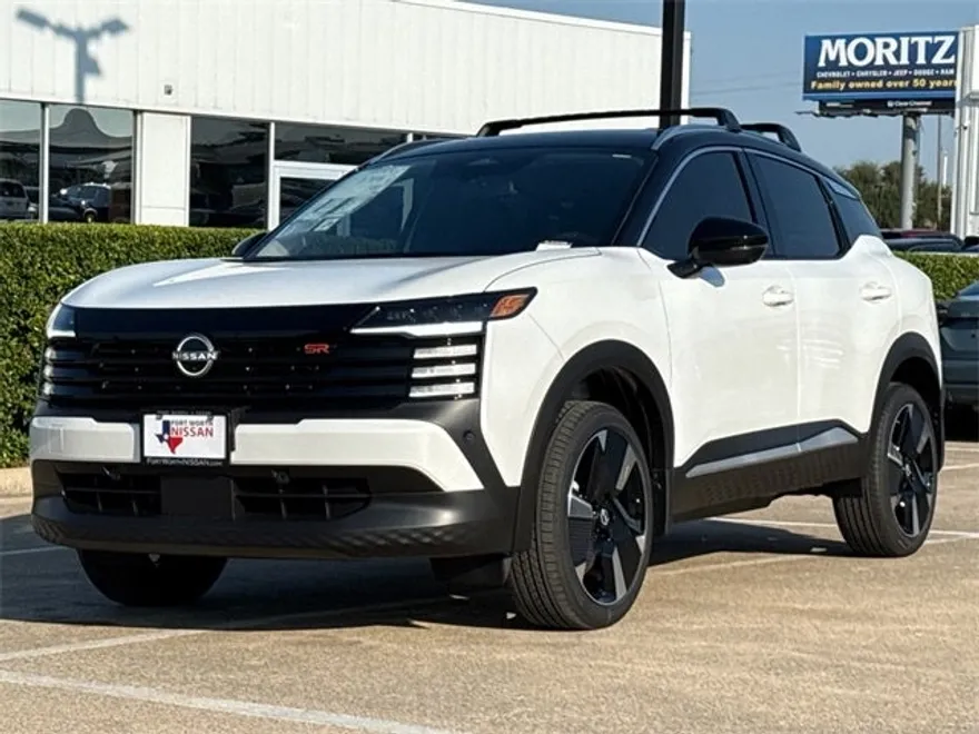 2026 Nissan Kicks SR photo 1
