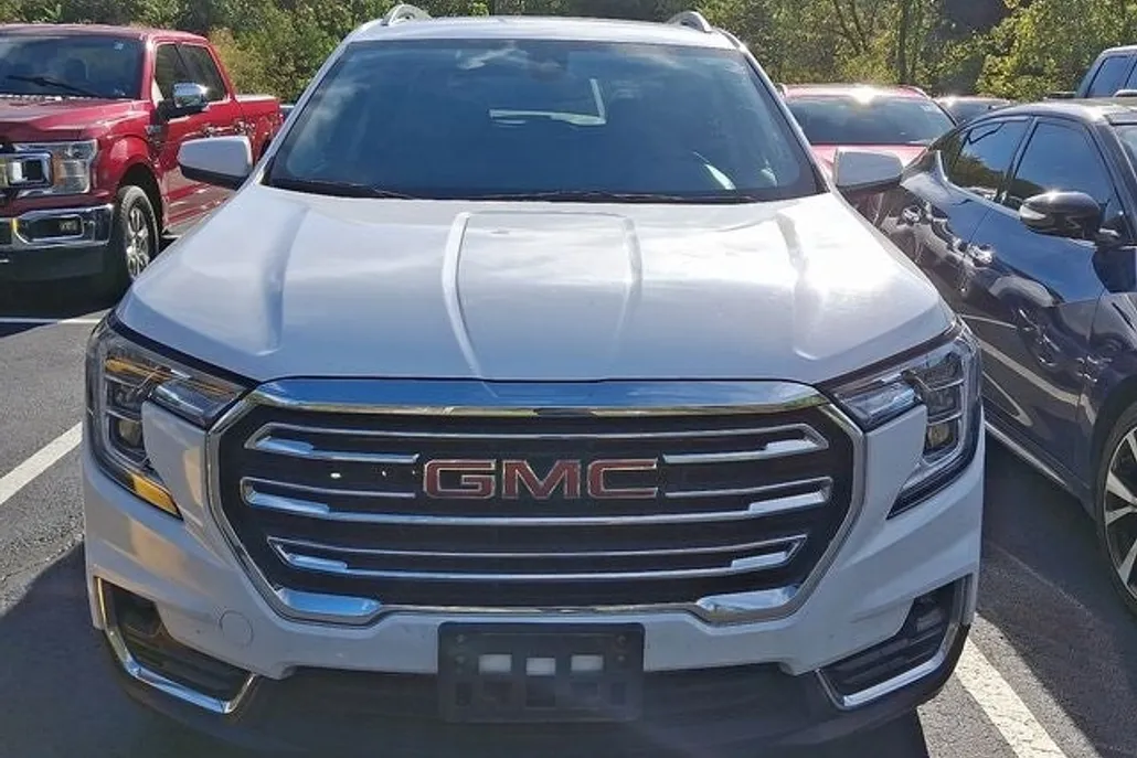 2024 Gmc Terrain SLT photo 1