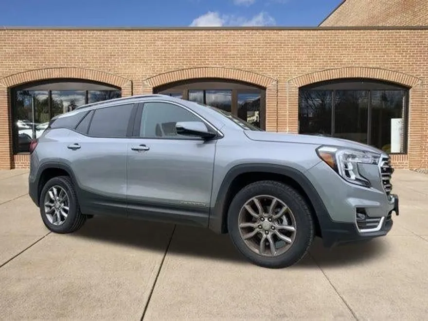 2024 Gmc Terrain SLT photo 1