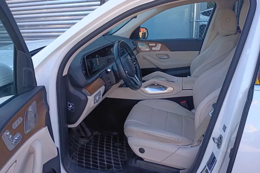 2022 Mercedes Benz GLS 450 4MATIC photo 1