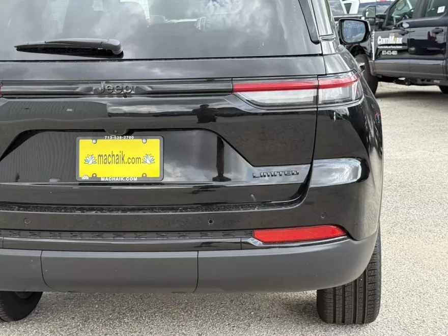 2025 Jeep Grand Cherokee Limited photo 1