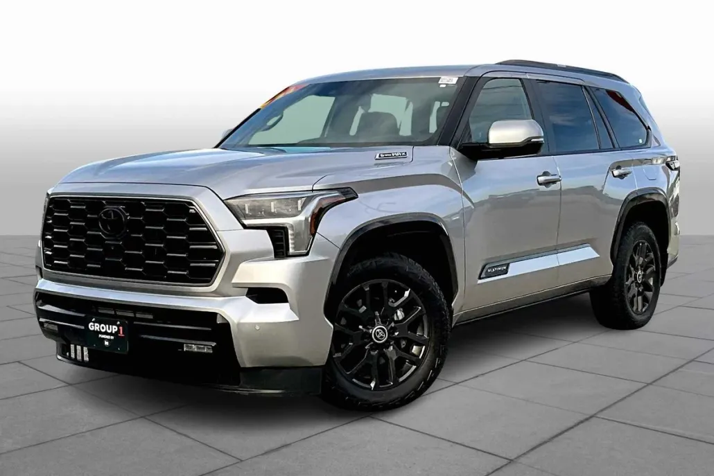 2024 Toyota Sequoia Platinum photo 1