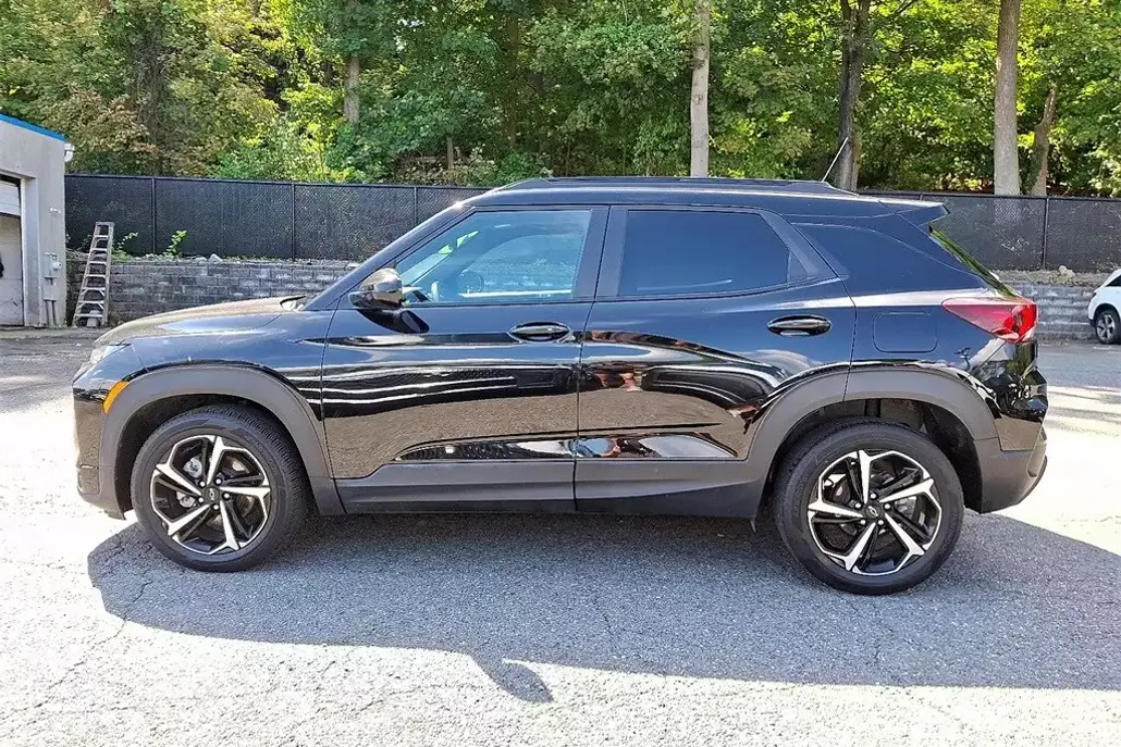 2022 Chevrolet Trailblazer RS photo 1