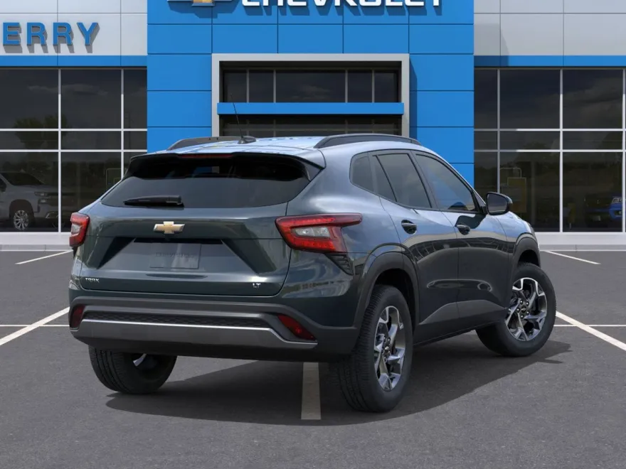 2026 Chevrolet Trax LT photo 1
