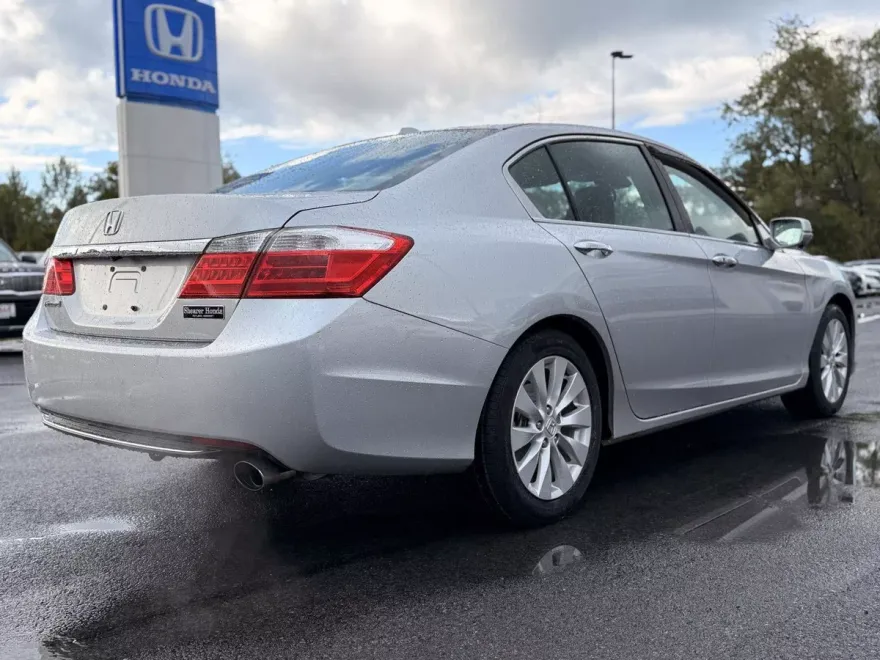 2015 Honda Accord EX-L photo 1