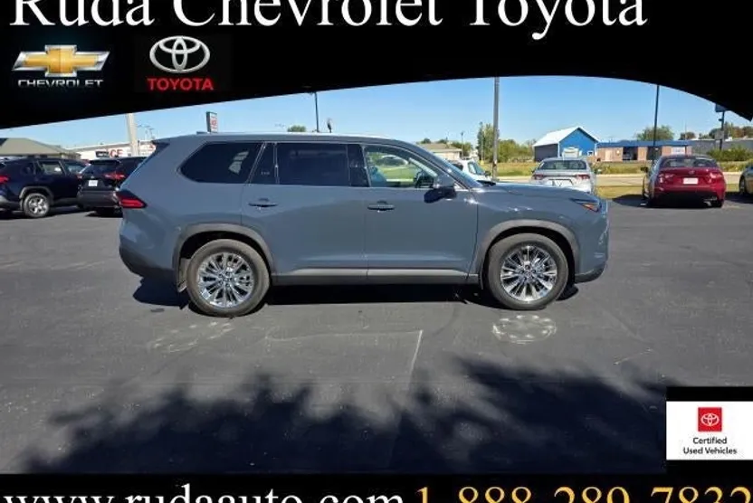 2025 Toyota Grand Highlander XLE photo 1