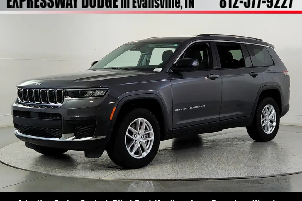 2021 Jeep Grand Cherokee Laredo photo 1