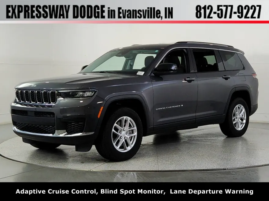 2021 Jeep Grand Cherokee Laredo photo 1