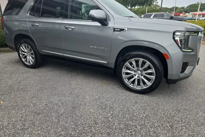 2023 Gmc Yukon Denali photo 1