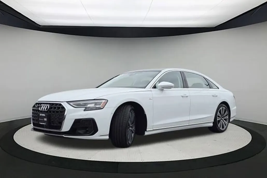 2022 Audi A8 L 55 TFSI Quattro photo 1