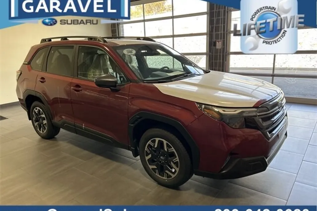 2025 Subaru Forester Premium photo 1