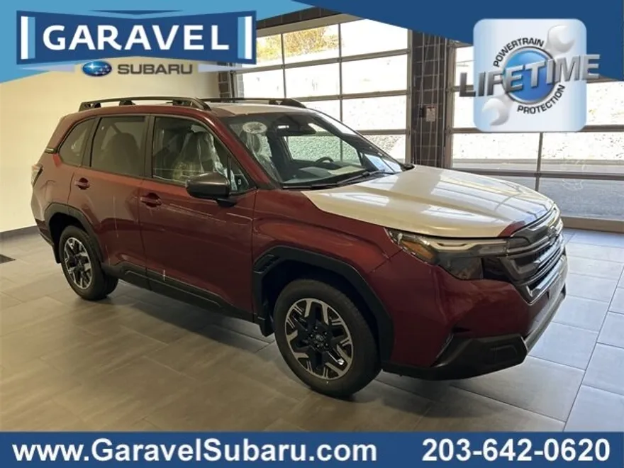 2025 Subaru Forester Premium photo 1