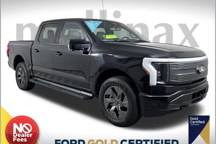 2024 Ford F-150 Lightning Lariat photo 1