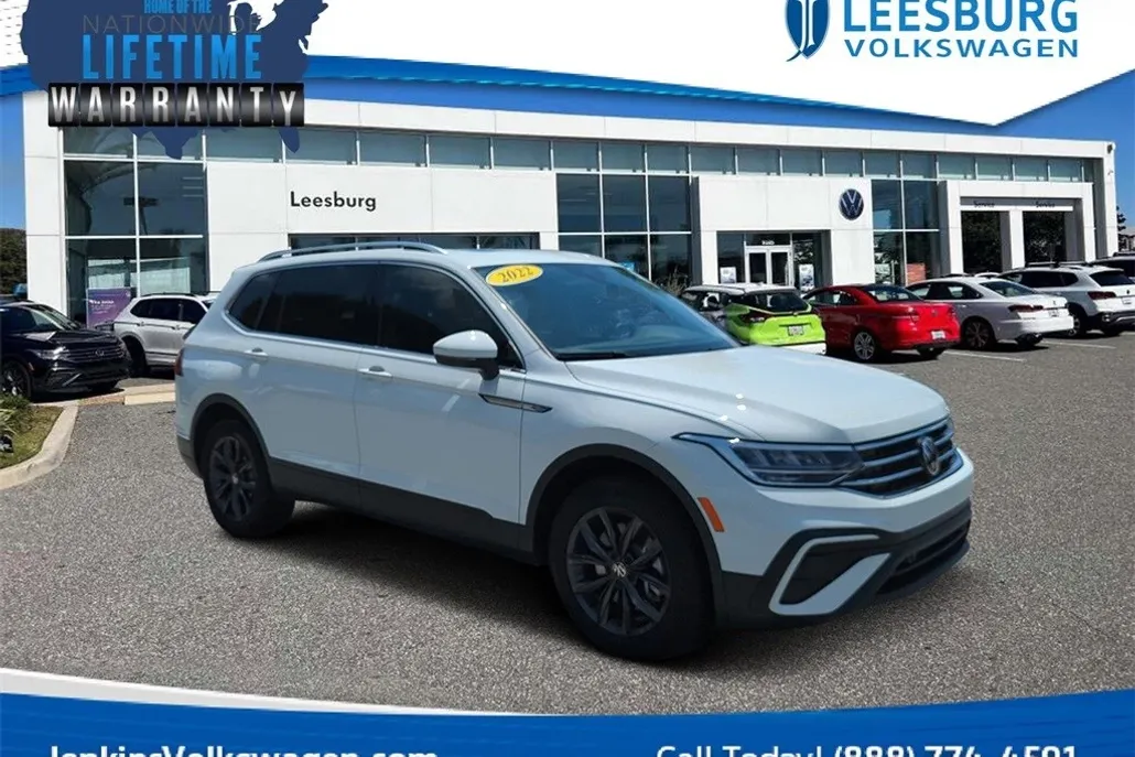 2022 Volkswagen Tiguan SE photo 1