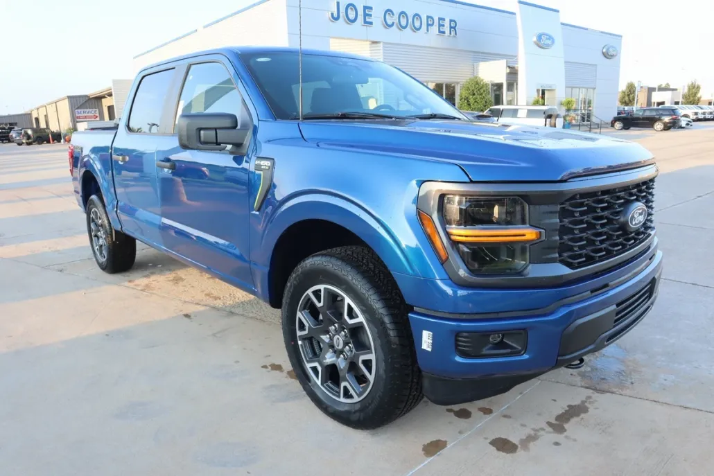 2025 Ford F-150 STX photo 1