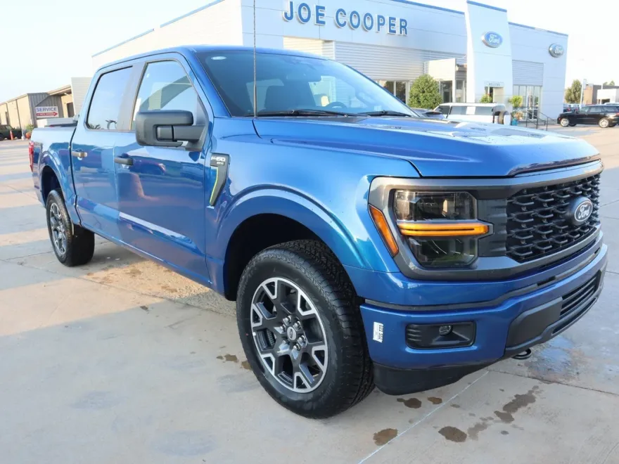 2025 Ford F-150 STX photo 1