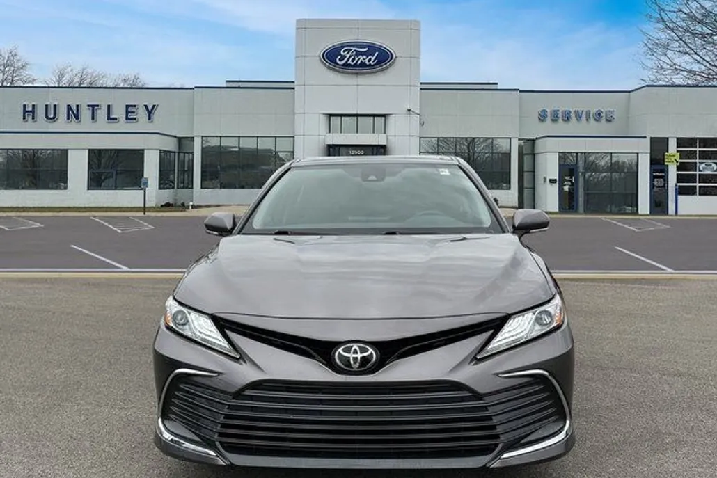2024 Toyota Camry XLE photo 1