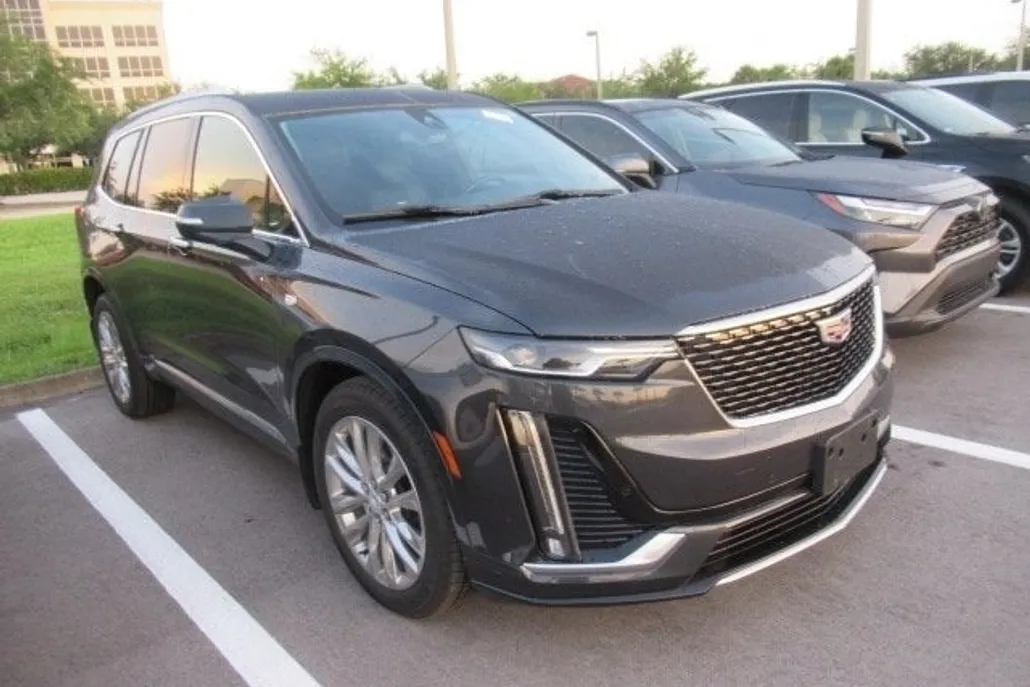 2021 Cadillac XT6 Premium Luxury photo 1