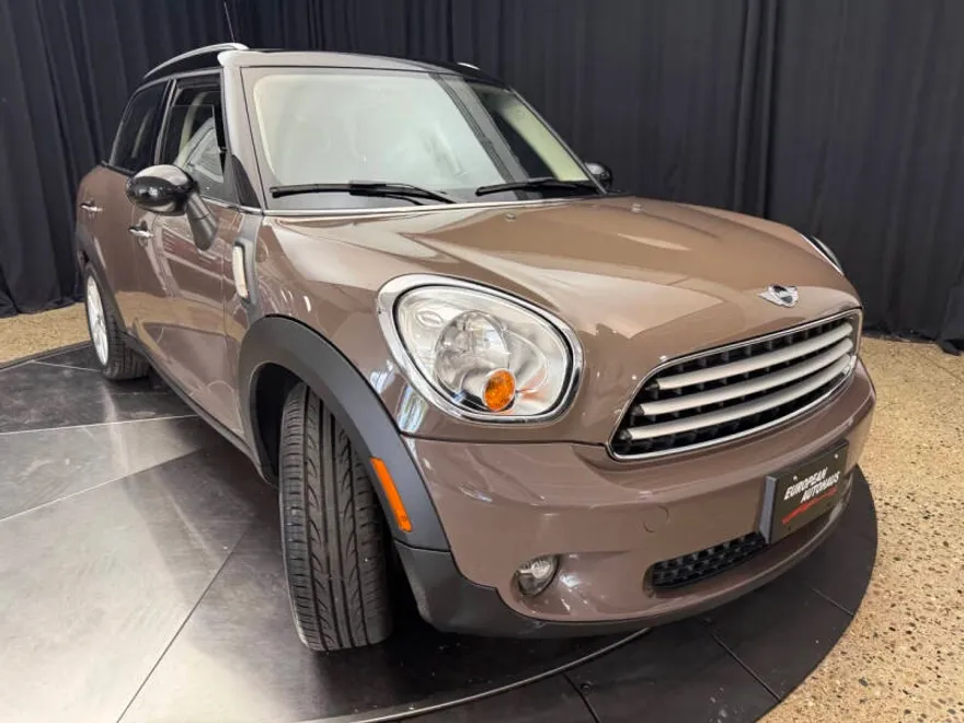 2011 Mini Countryman photo 1