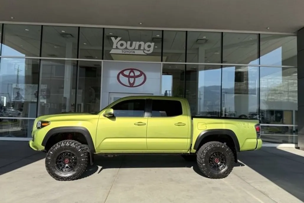 2022 Toyota Tacoma TRD Pro photo 1