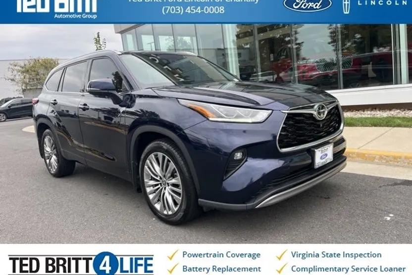 2022 Toyota Highlander Platinum photo 1