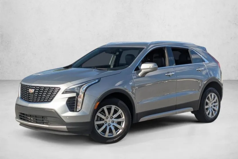 2023 Cadillac XT4 Premium Luxury photo 1