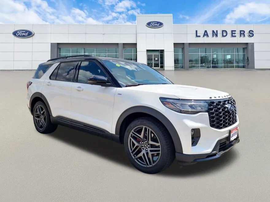 2025 Ford Explorer ST-Line photo 1