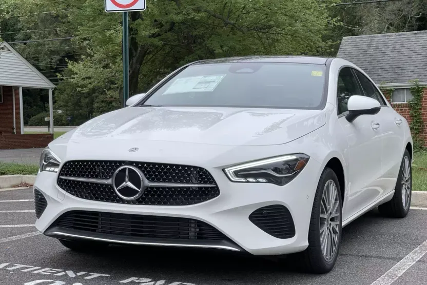 2025 Mercedes Benz CLA 250 4MATIC photo 1