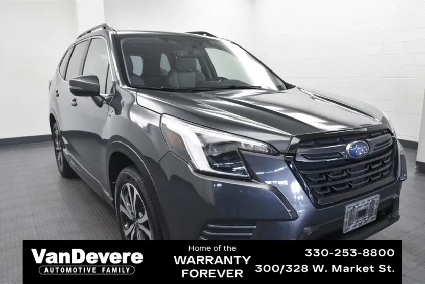 2023 Subaru Forester Limited photo 1