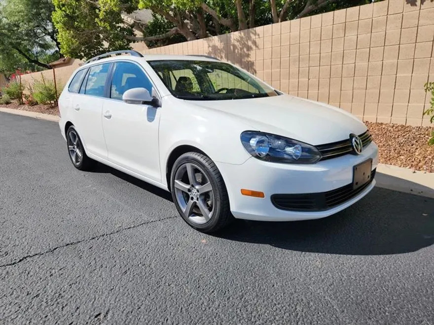 2010 Volkswagen Jetta SportWagen 2.5 SE TDI photo 1