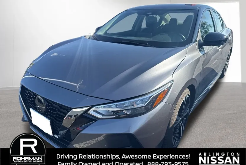 2022 Nissan Sentra SR photo 1