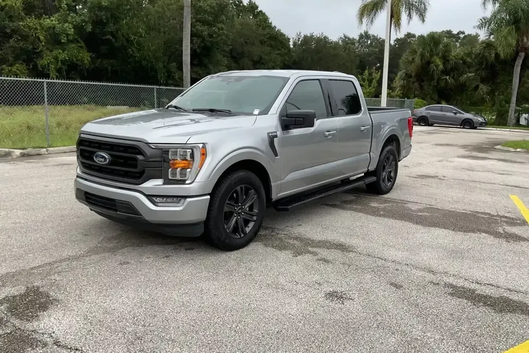2023 Ford F-150 XL photo 1